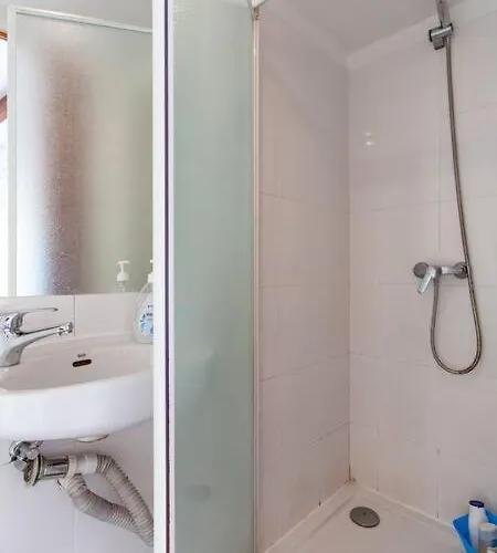 Mouraria 2 - View From French Balcony & Smart Check-in Διαμέρισμα *