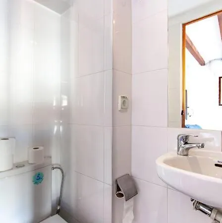 Mouraria 2 - View From French Balcony & Smart Check-in Apartment Lisbon