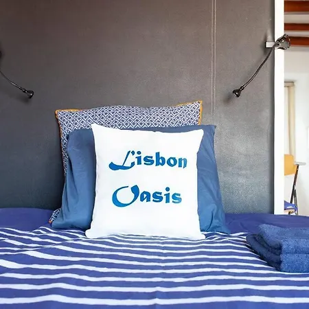 Mouraria 2 - View From French Balcony & Smart Check-in Apartment Lisbon