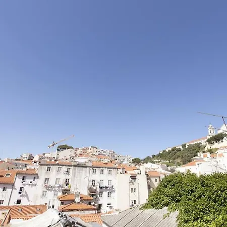 Apartment Mouraria 2 - View From French Balcony & Smart Check-in Lisbon